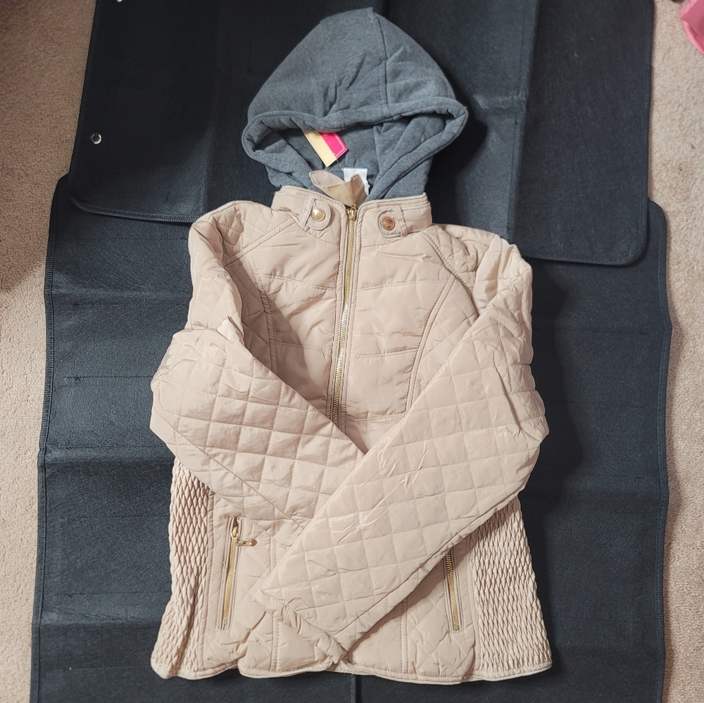 Brand New (w/tags) Soft Brown Jacket w/detachable hoodie/arms (M)